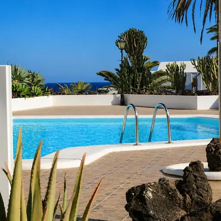 Holidays Altamira * تياس